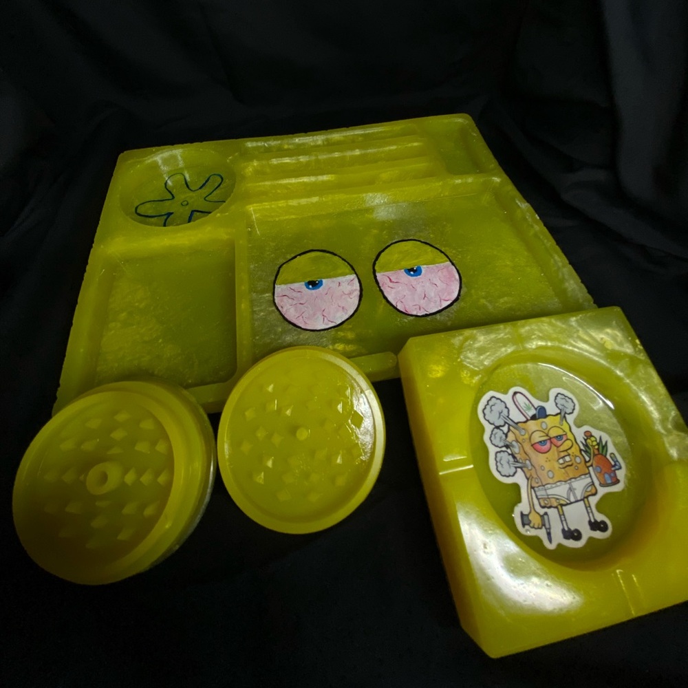 Rolling tray with grinder and ashtray